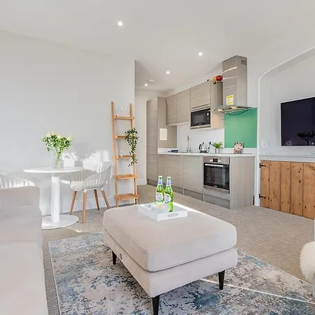 Partridge, Cosy In *